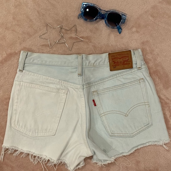 Levi Two-Tone Denim Shorts - Picture 2 of 6